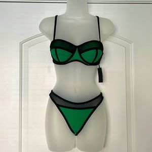 Kendall and Kylie bikini solid two-tone with mesh green/black size small